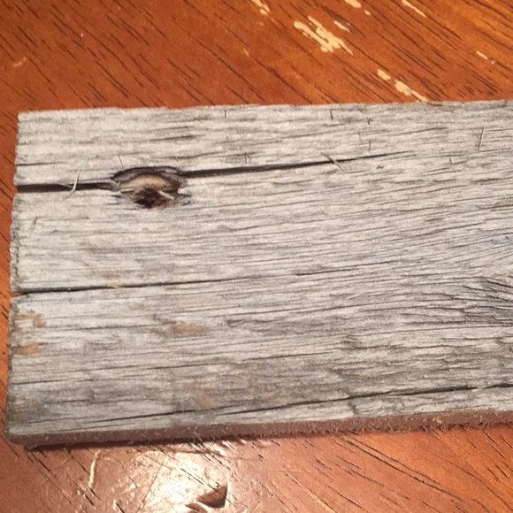 Hand Crafted-Wall mounted hook rail - Picture 4 of 8